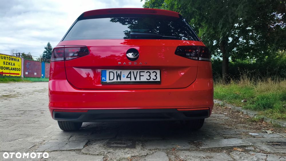 Volkswagen Passat Variant 2.0 TDI SCR DSG Business - 19