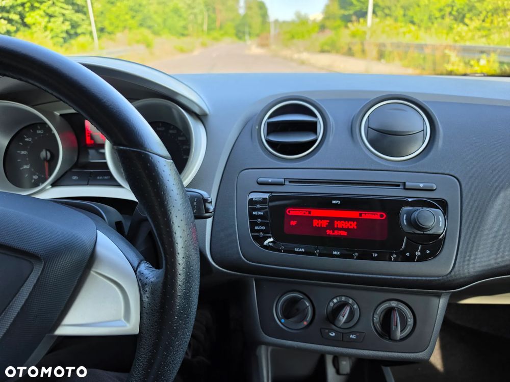 Seat Ibiza SC 1.4 16V Style - 21