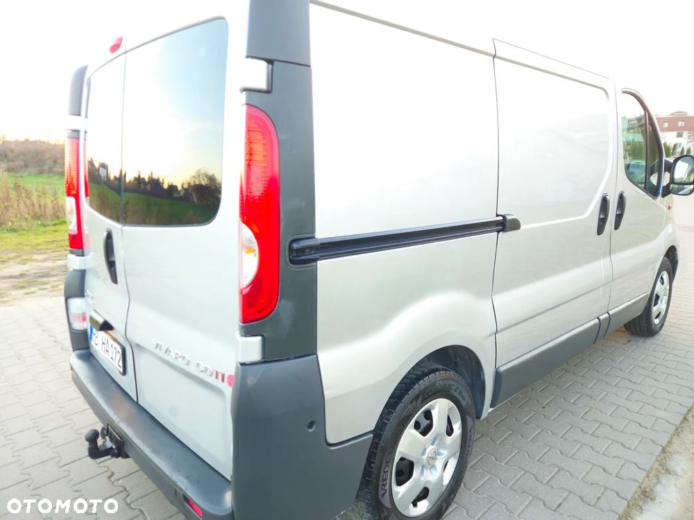 Opel VIVARO 2.0 cdti KLIMATYZACJA - 20