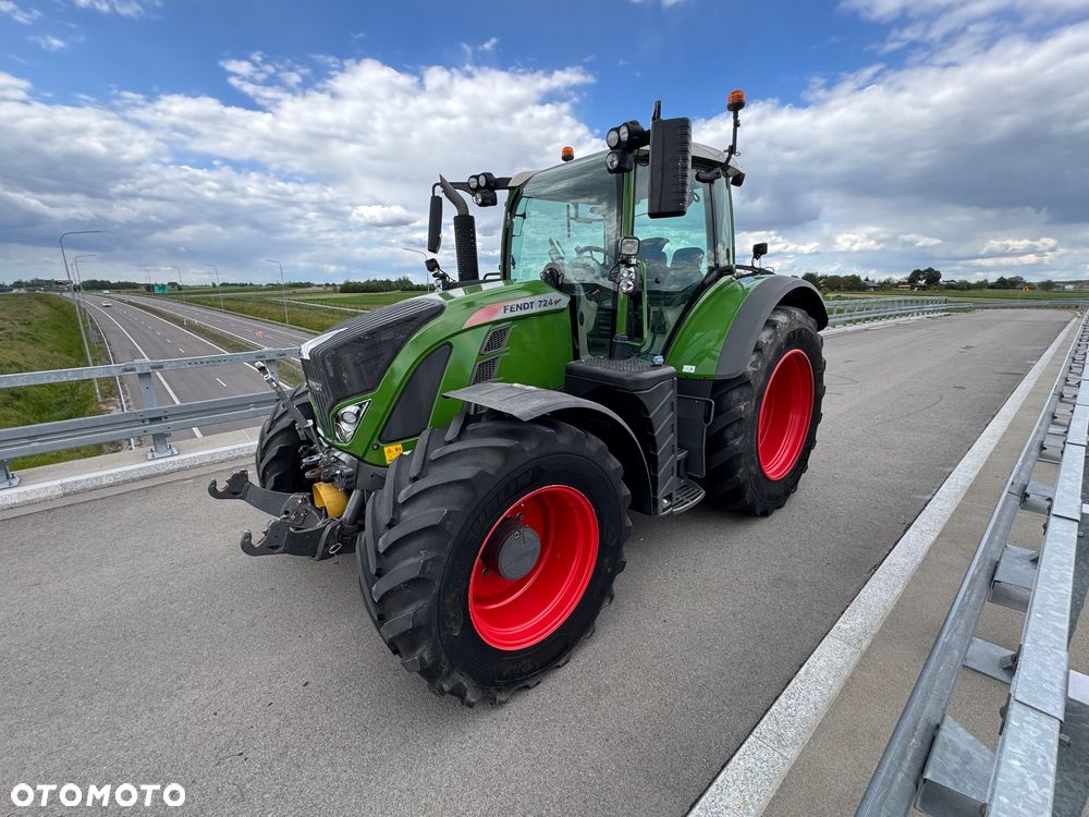 Fendt 724 PROFI + GPS Trimble RTK Super Stan Traktor 4x4 - 26