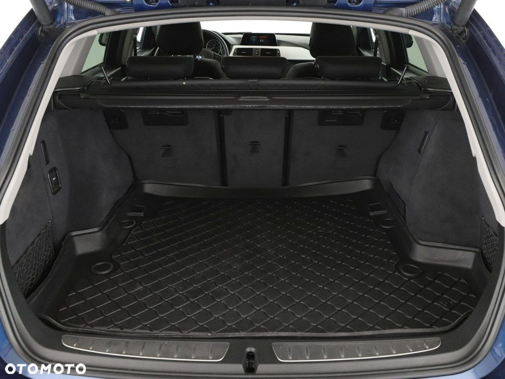 BMW Seria 3 318d Advantage - 21