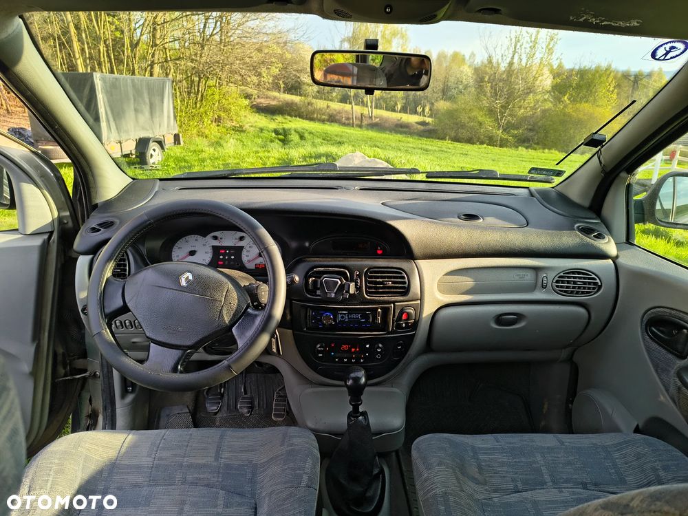 Renault Scenic RX4 - 10