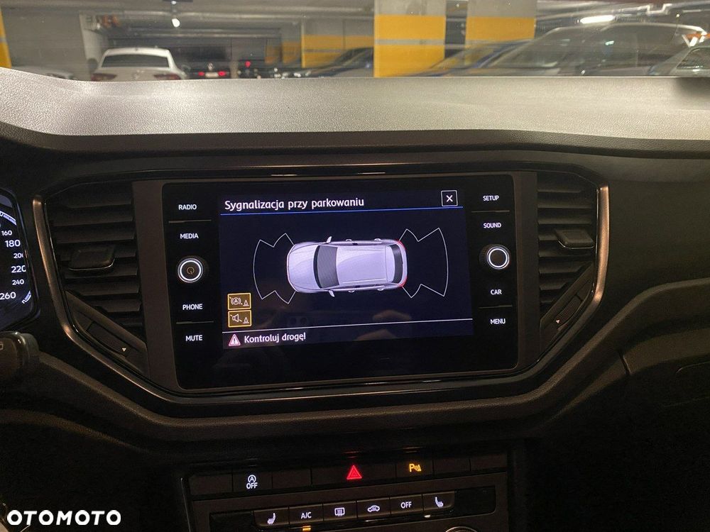 Volkswagen T-Roc - 21