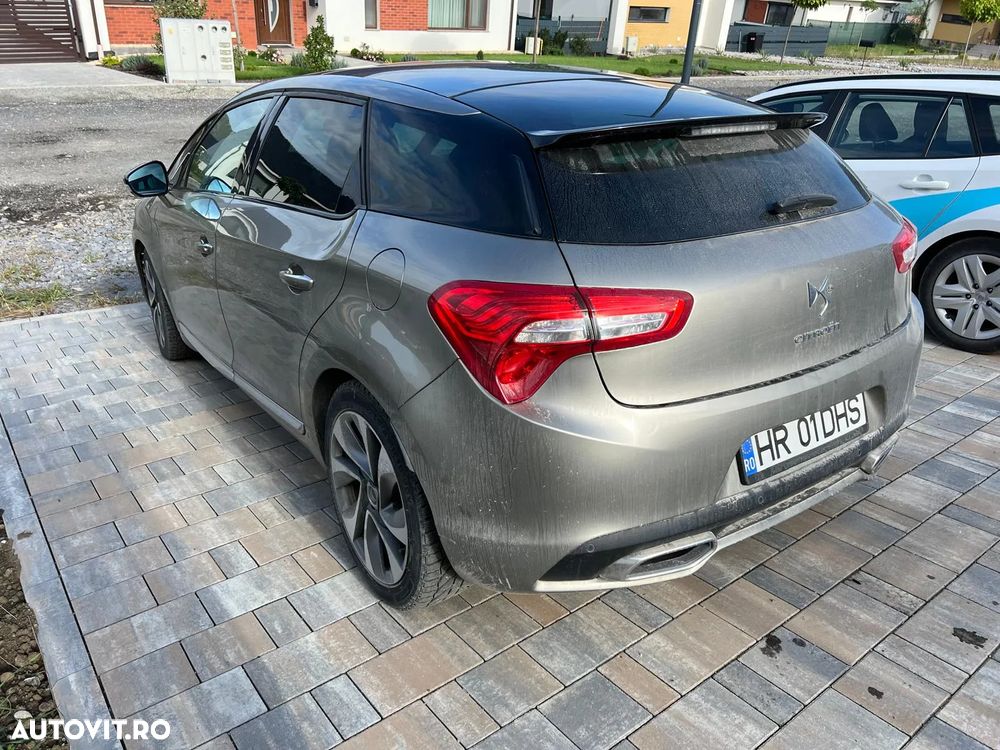 Citroën DS5 2.0 HDI BVA6 So Chic - 2