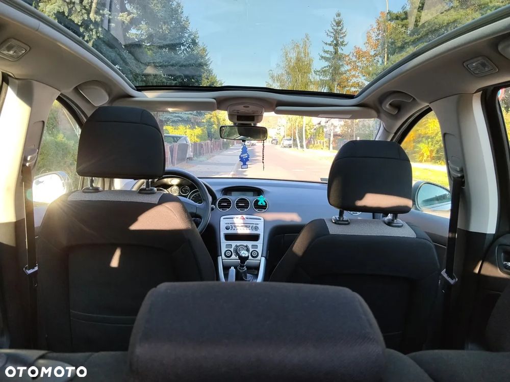Peugeot 308 - 8