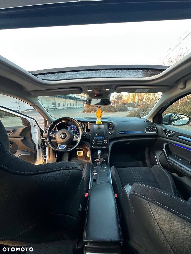 Renault Megane ENERGY TCe 205 EDC GT - 12