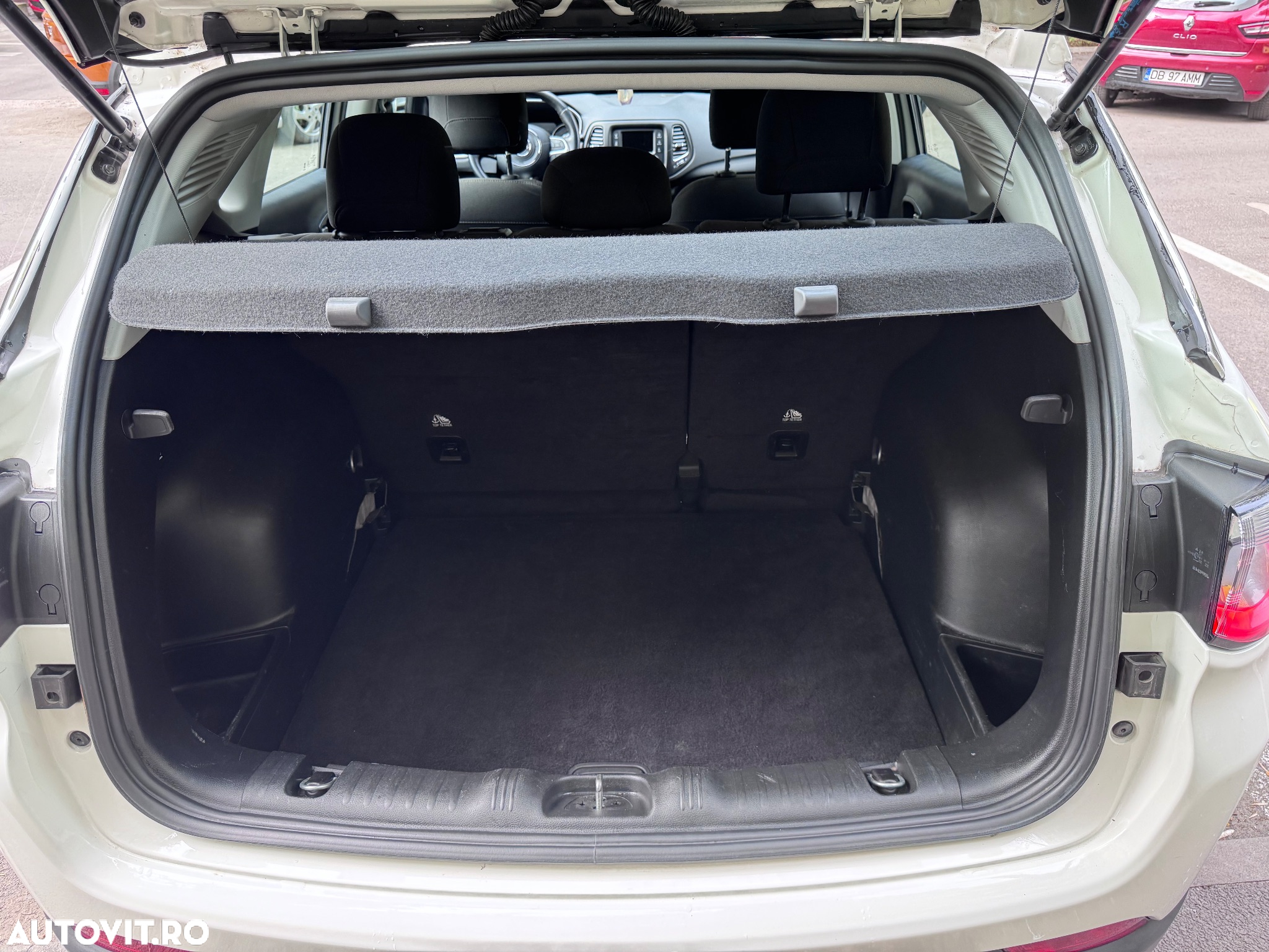 Jeep Compass 2.0 M-Jet 4x4 AT Longitude - 11
