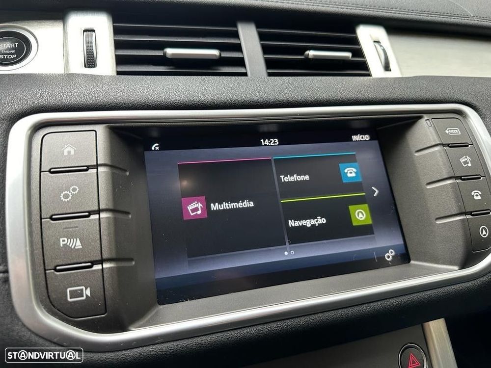 Land Rover Range Rover Evoque 2.0 D150 AWD R-Dynamic Auto - 36