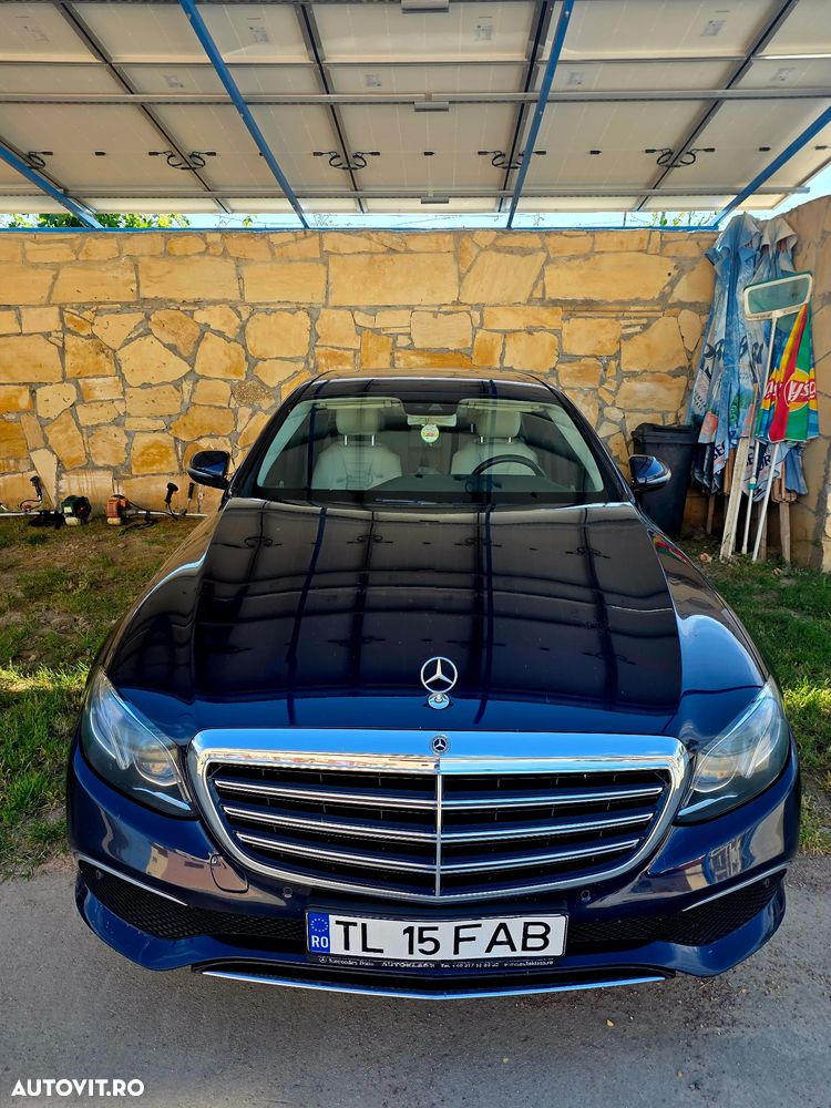 Mercedes-Benz E 220 d 4MATIC Aut. - 4