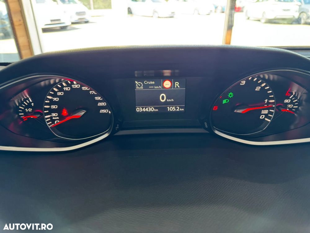 Peugeot 308 BlueHDi 130 EAT8 Allure - 16
