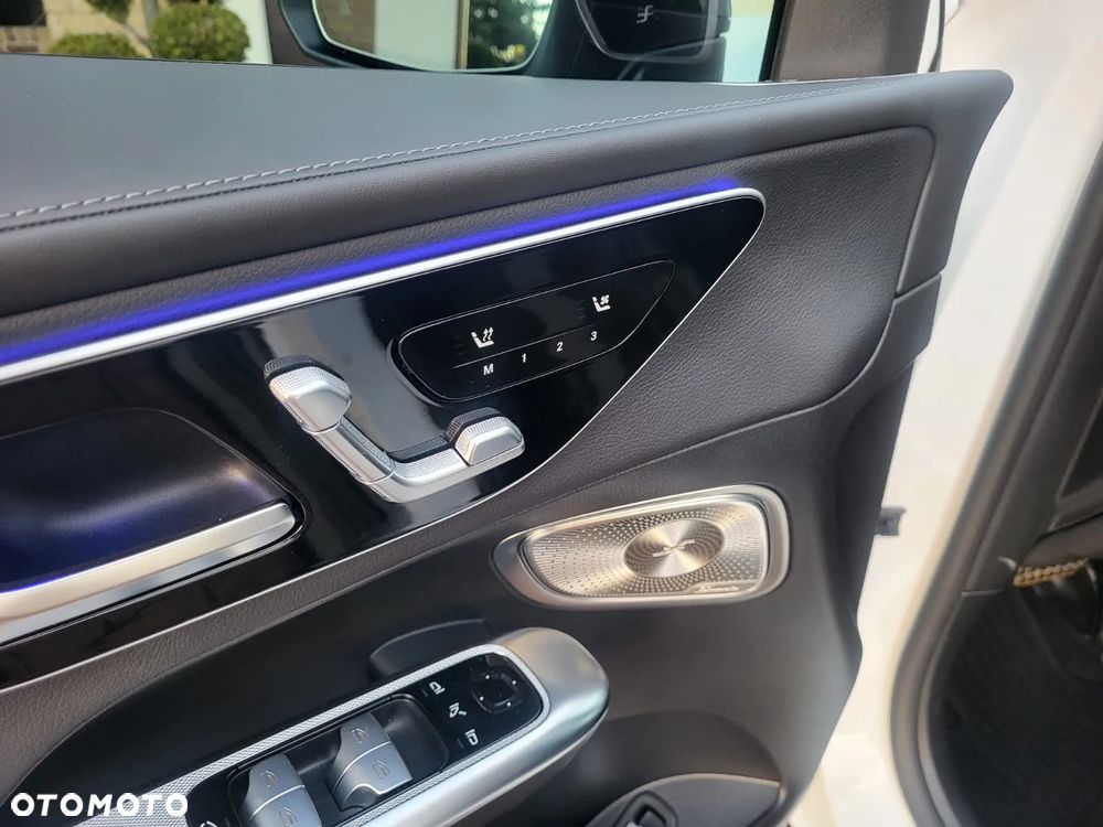 Mercedes-Benz GLC - 15