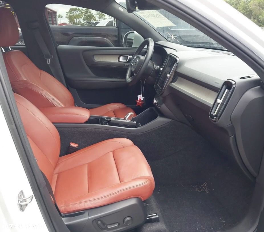 Volvo XC 40 T5 AWD Inscription - 12