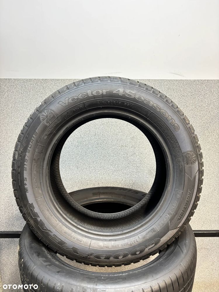 1 opona całoroczna Goodyear 215/60/16 95V Vector 4 Seasons - 4