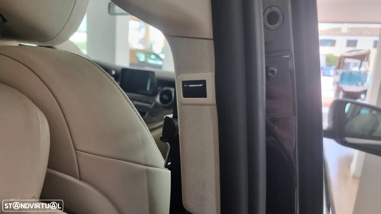 Mercedes-Benz V 300 d Longo Avantgarde - 16