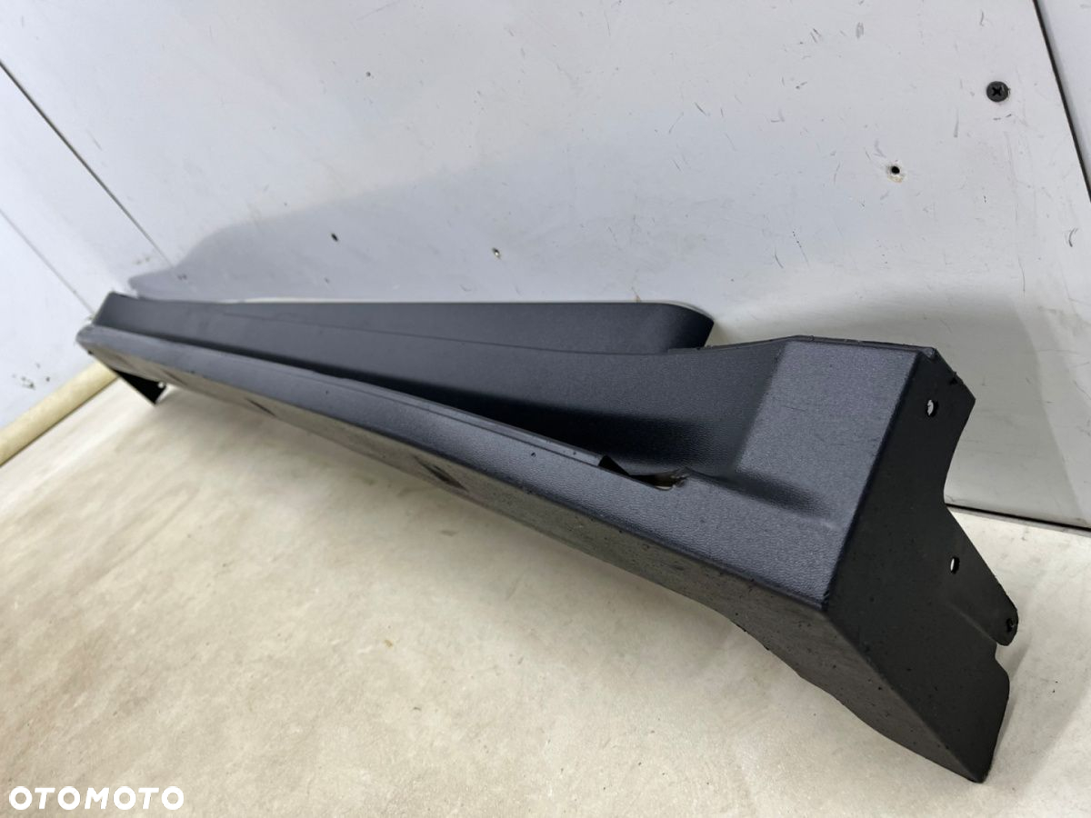 Nakładka progu Mercedes ML II w164 AMG 05-11r. PRAWA dolna podpora listwa stopnia progu a1646901475 - 14