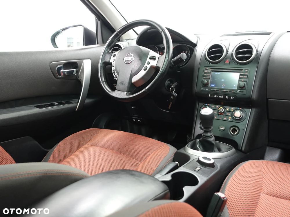 Nissan Qashqai 2.0 4x4 Tekna - 30