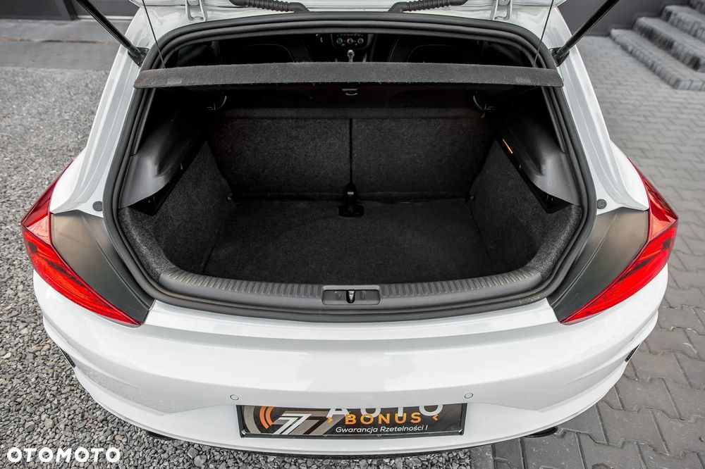 Volkswagen Scirocco R - 35