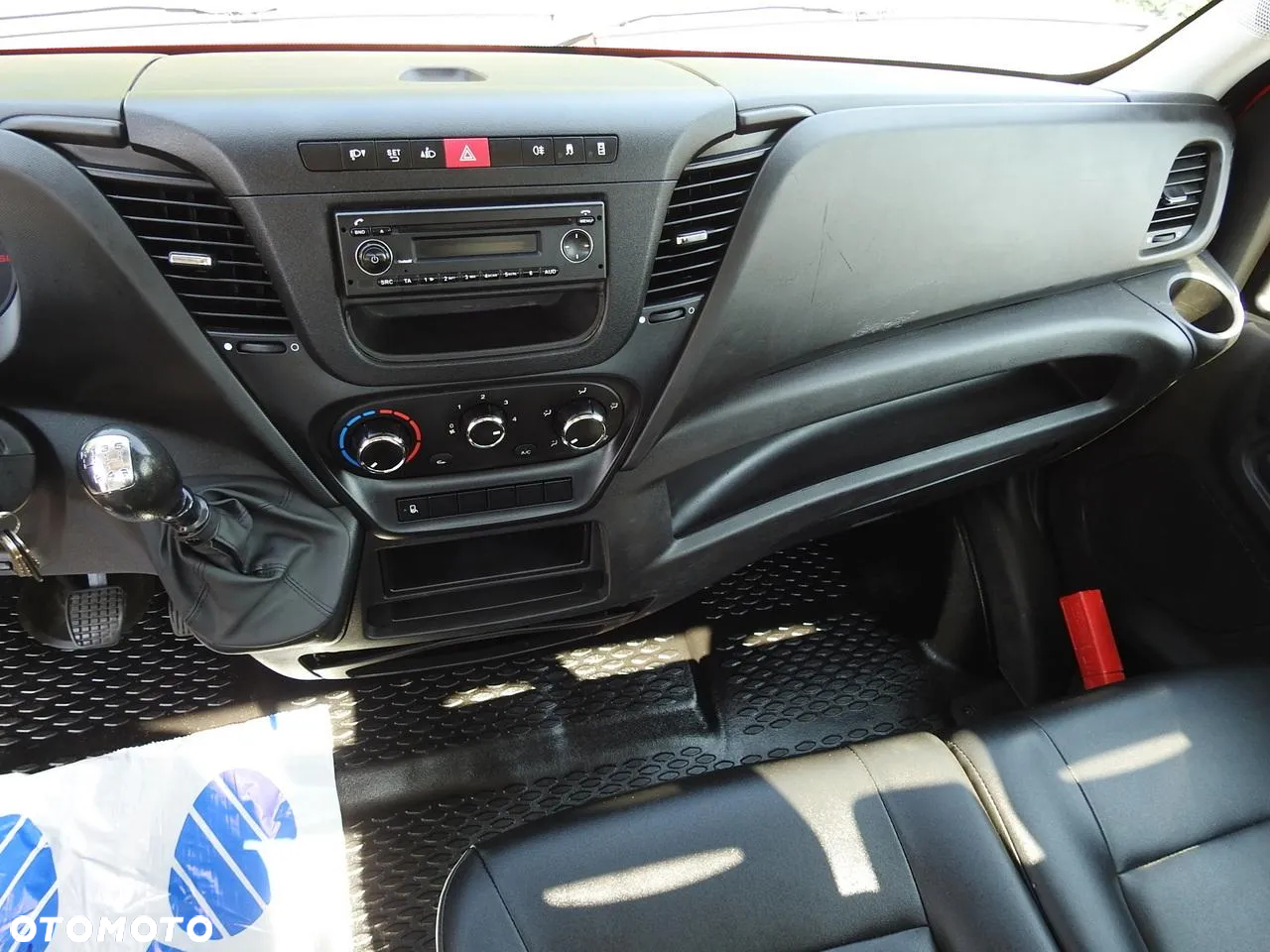 Iveco DAILY 35C13 WYWROTKA TEMPOMAT KLIMATYZACJA BLIŹNIACZE KOŁA 130KM [ 570643 ] - 31