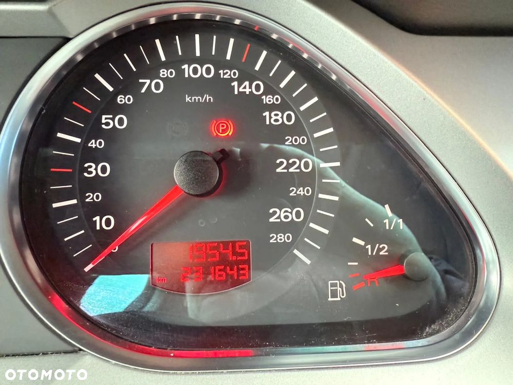 Audi A6 Avant 2.0 TFSI multitronic - 22