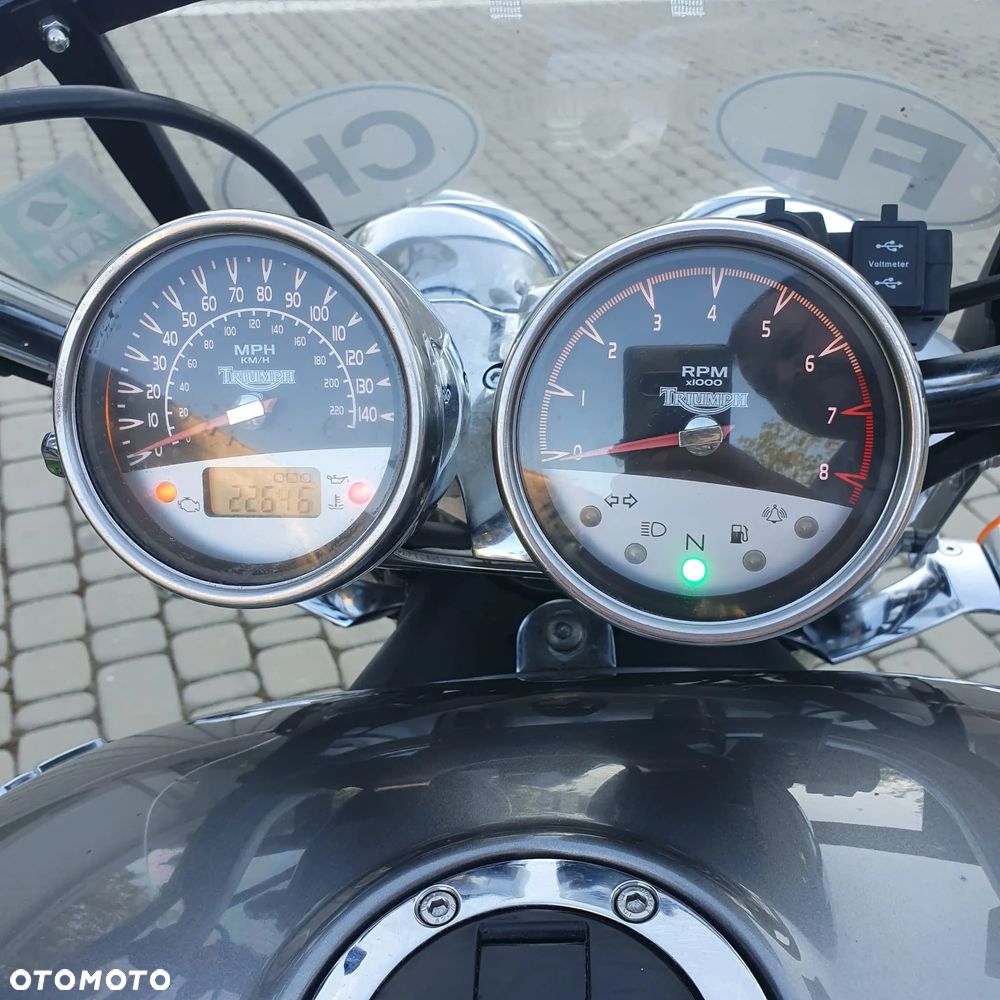 Triumph Rocket - 5