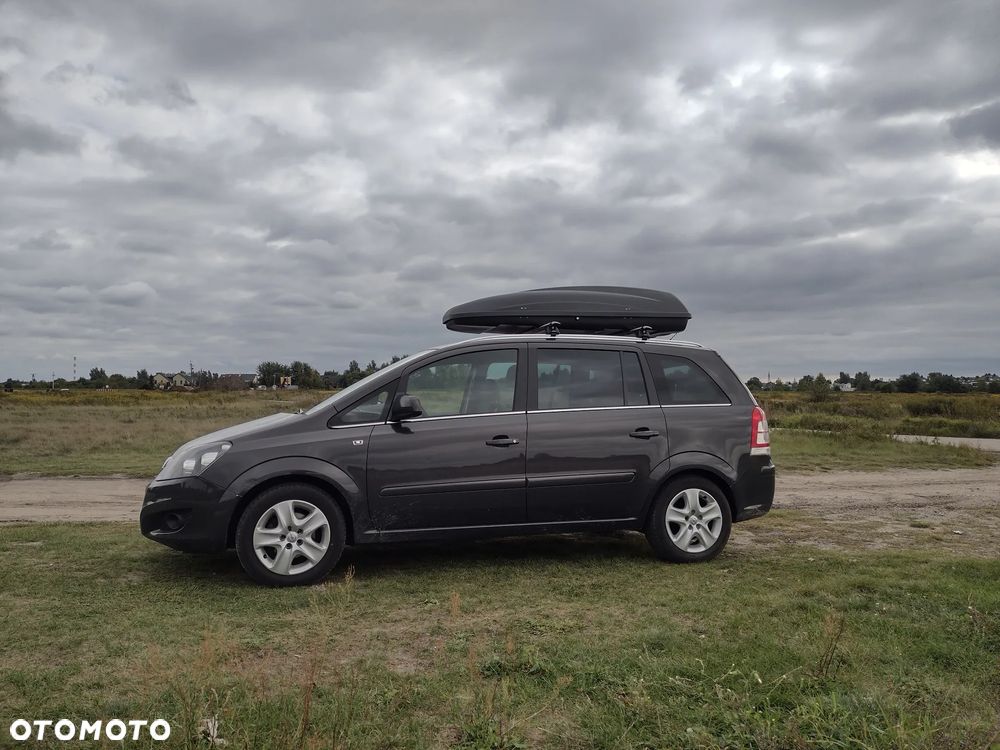 Opel Zafira - 14