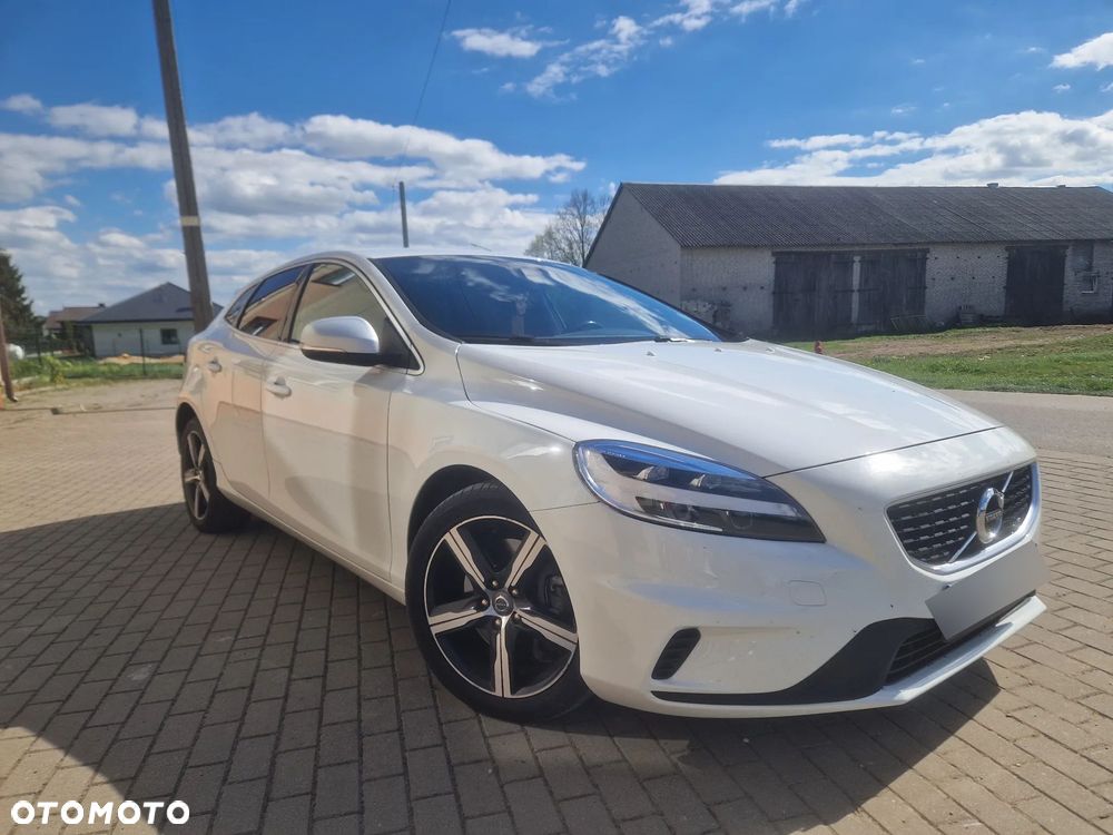 Volvo V40 D3 Geartronic RDesign - 14
