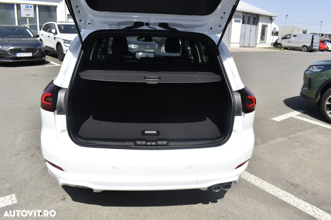 Ford Focus - 10