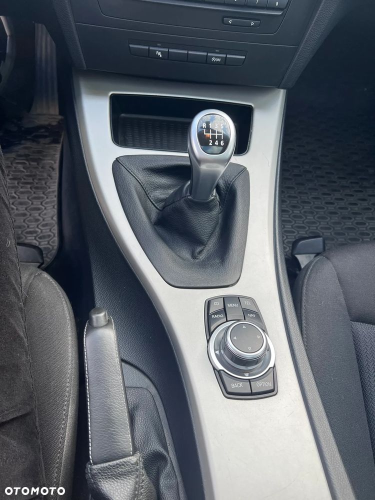 BMW Seria 3 320i - 22