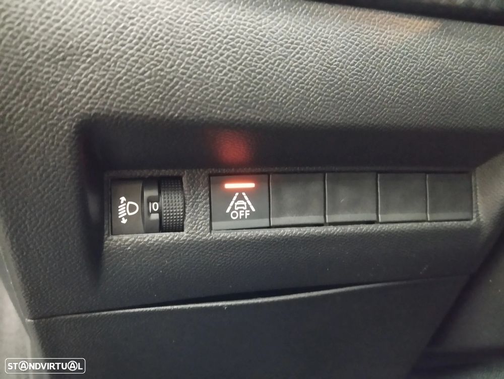 Peugeot 208 1.2 PureTech Active Pack - 15