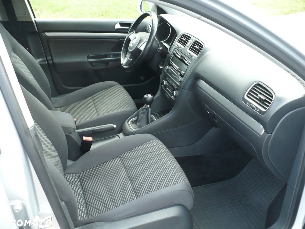 Volkswagen Golf - 20