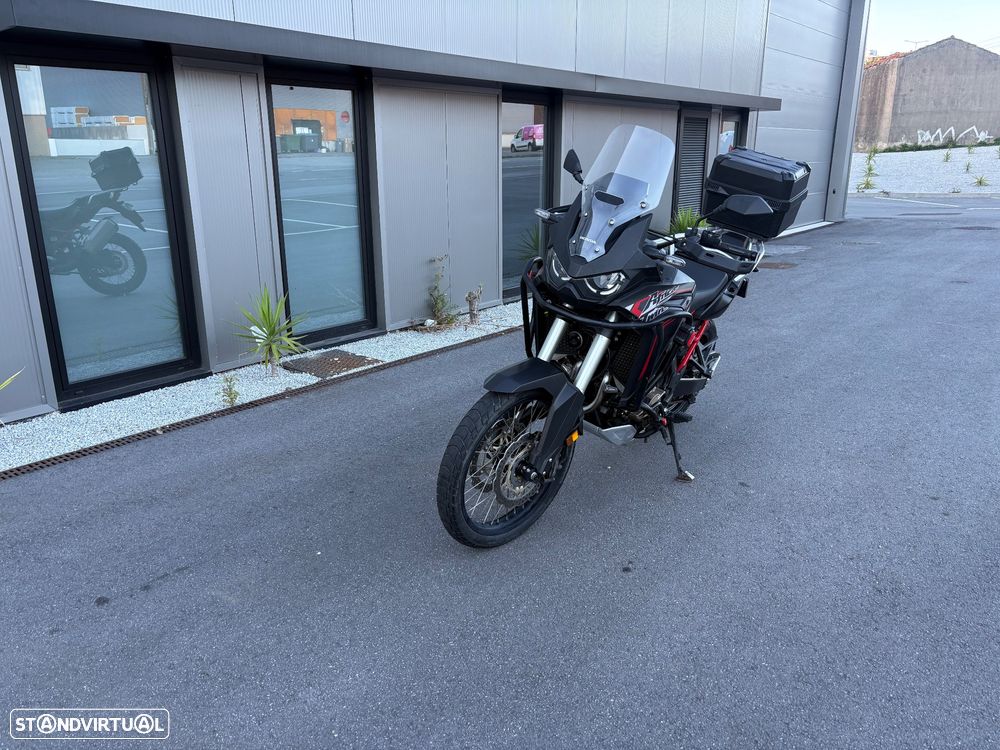 Honda Africa Twin 1100 - 11
