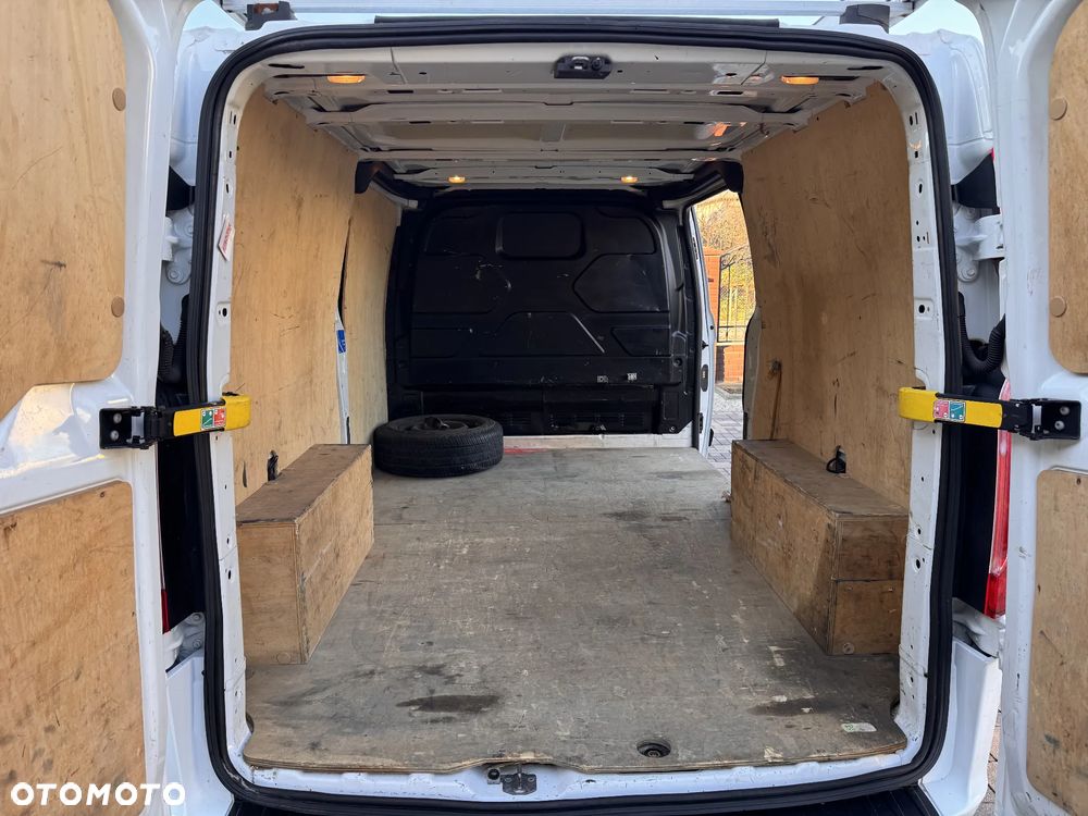 Ford TRANSIT CUSTOM - 32