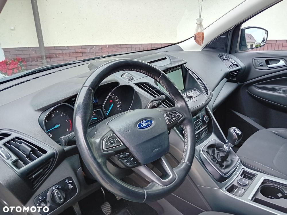 Ford Kuga 2.0 TDCi 4x4 Titanium - 23