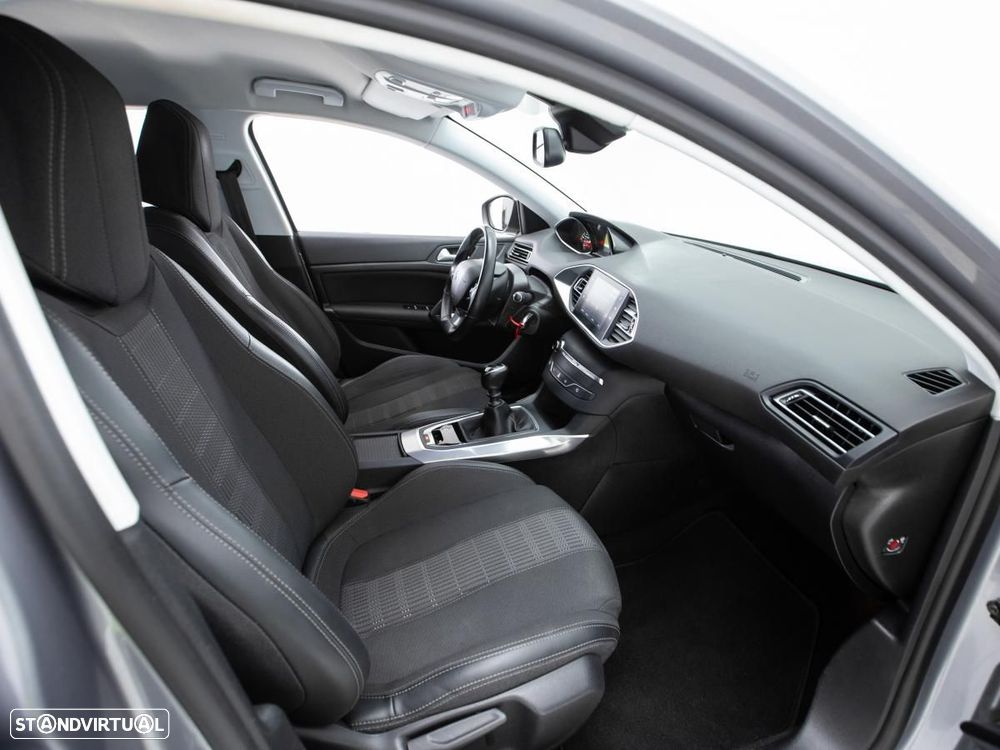 Peugeot 308 SW 1.2 PureTech Allure - 9
