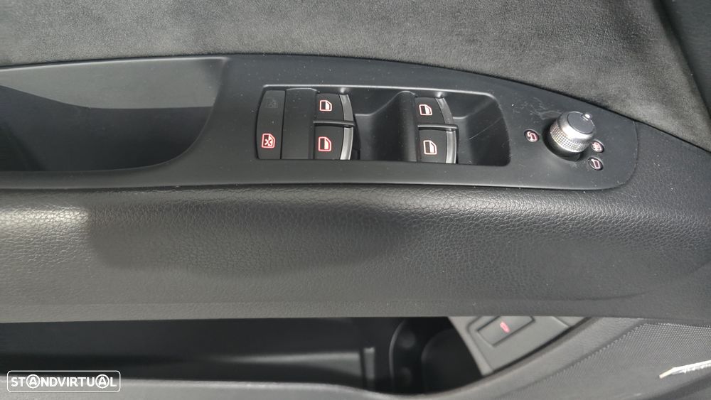 Audi Q7 3.0 V6 TDi Clean D.qua.S-line Tiptronic - 34