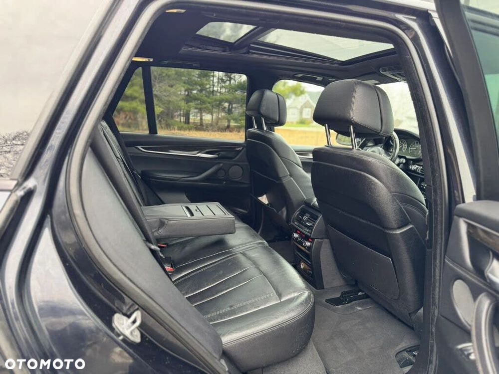 BMW X5 xDrive35i - 11