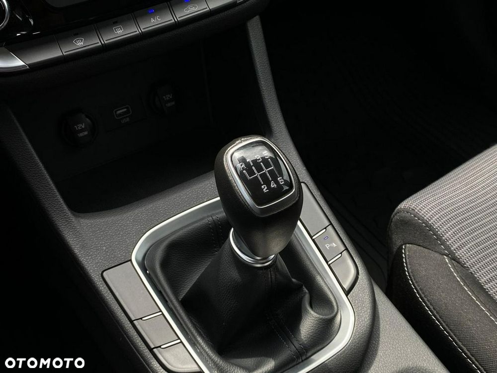 Hyundai i30 1.5 DPI Modern - 28