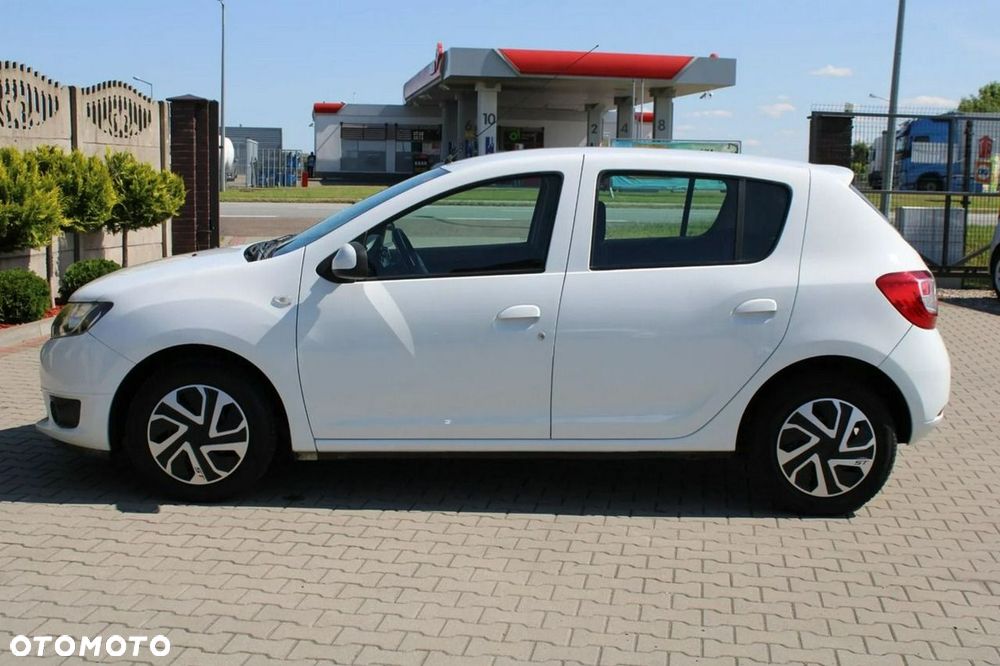 Dacia Sandero 1.2 16V 75 Ambiance - 4