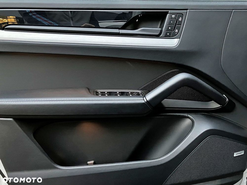 Porsche Cayenne - 13