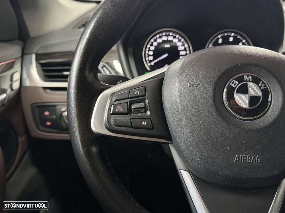 BMW X1 sDrive18d Aut. Sport Line - 23
