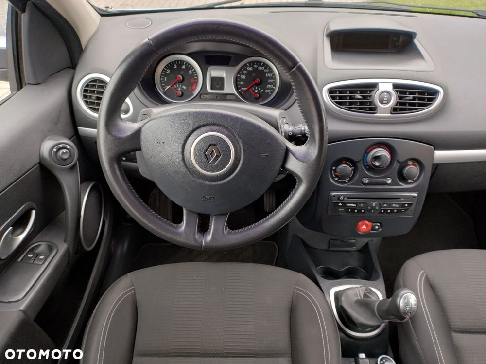 Renault Clio 1.2 16V 75 Dynamique - 31