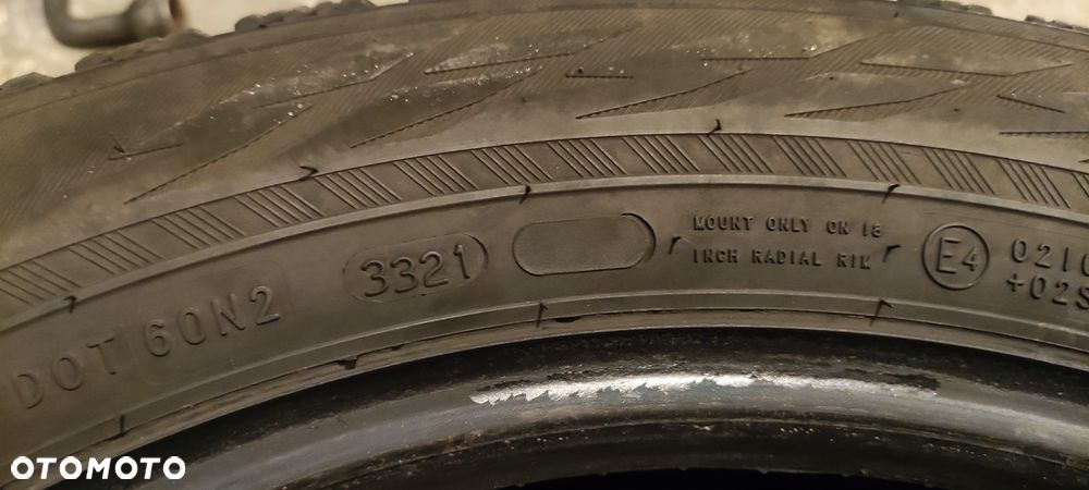 NOKYAN TYRES 225/55/18 - 3
