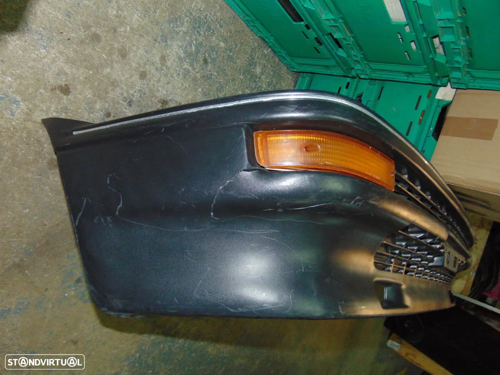 Toyota Corolla GL Liftback para-choques - 2