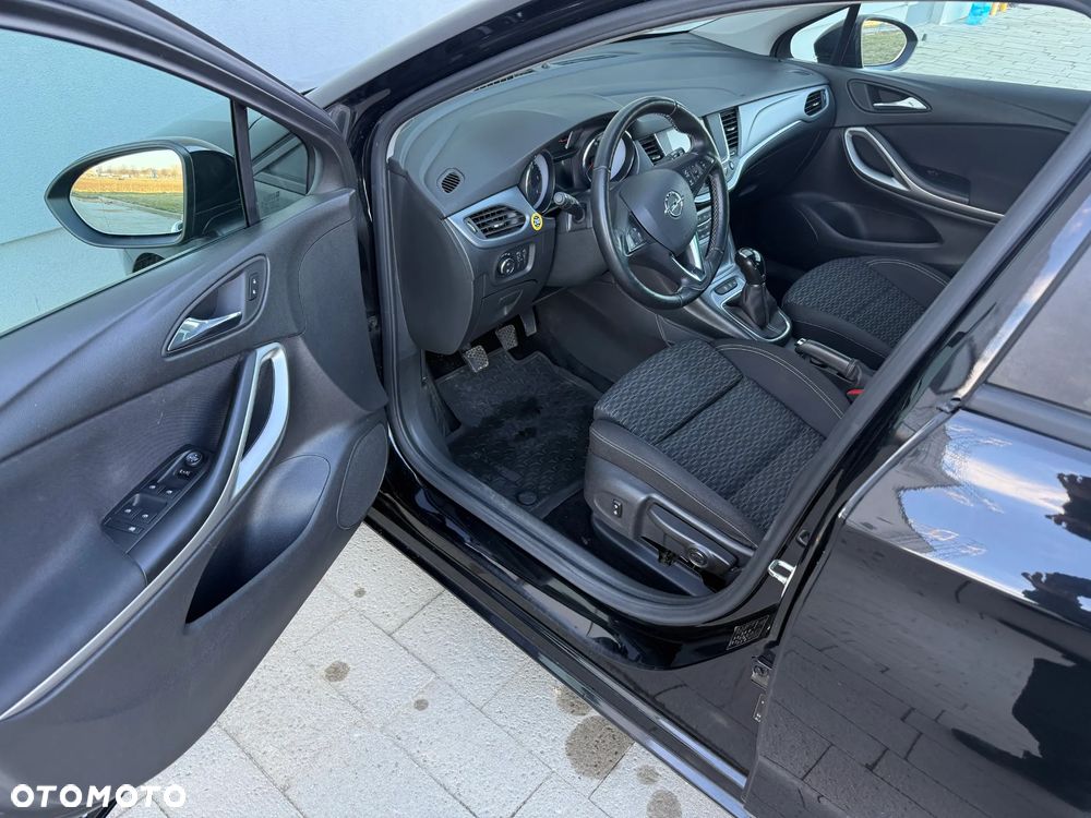 Opel Astra 1.6 D (CDTI) Start/Stop Innovation - 18