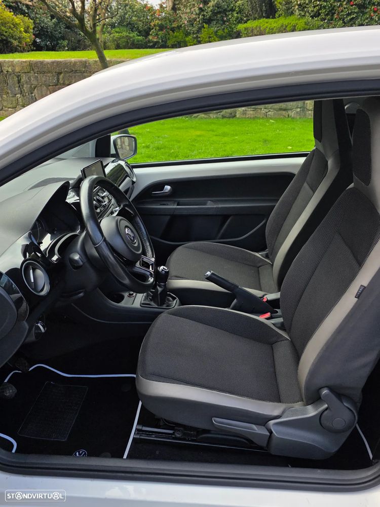 VW Up! - 10
