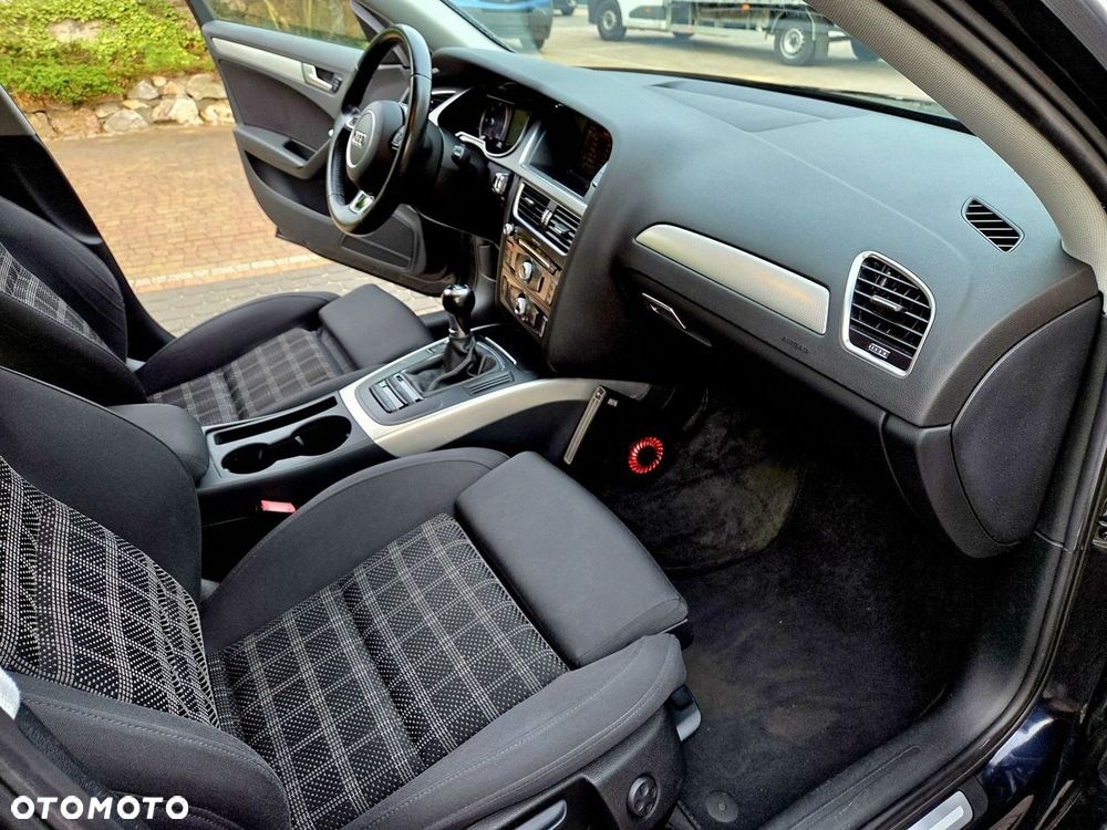 Audi A4 Limousine - 16