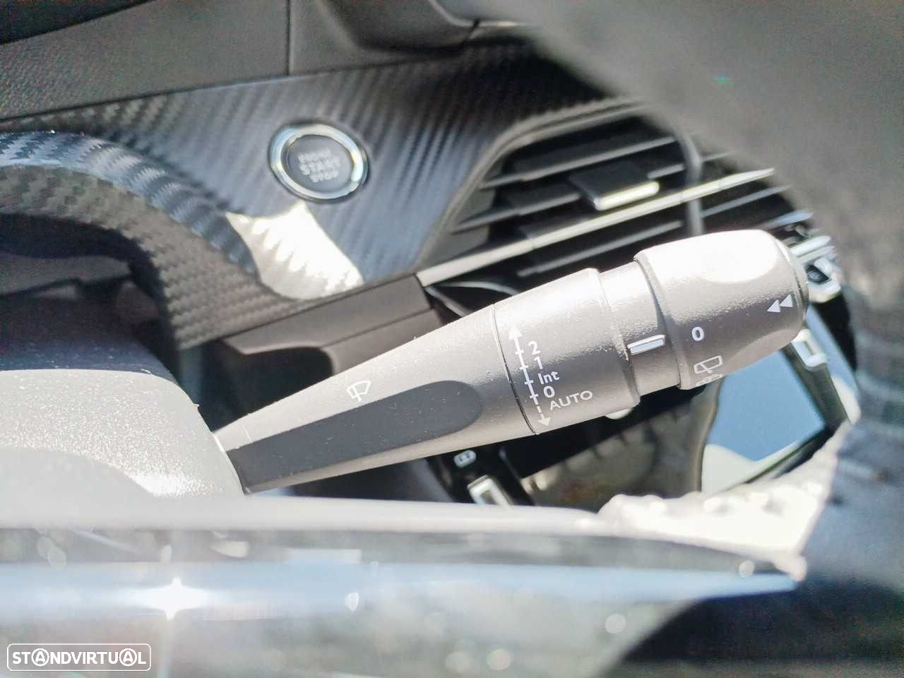 Peugeot e-208 - 14