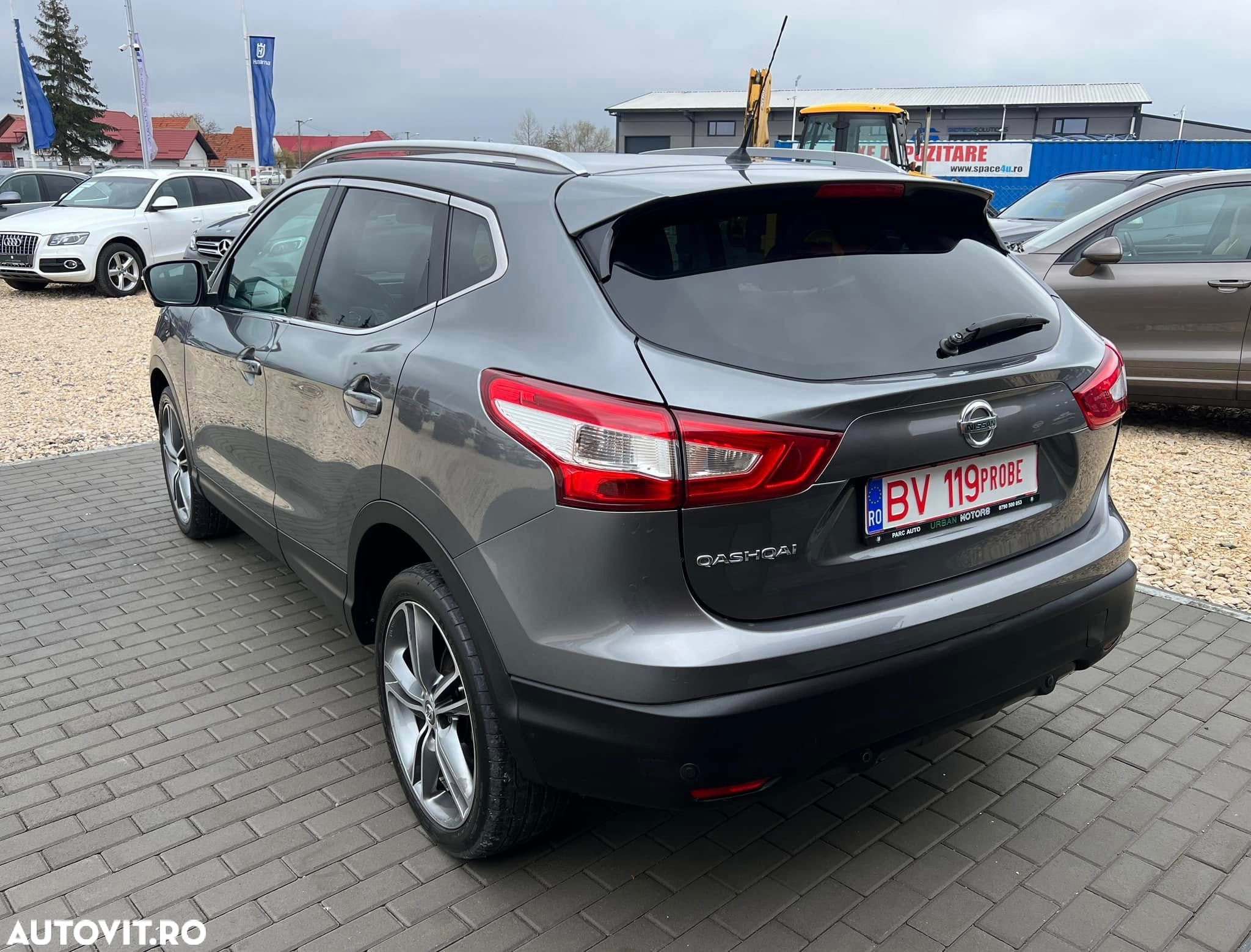 Nissan Qashqai 1.6 DCI Start/Stop X-TRONIC Tekna - 11