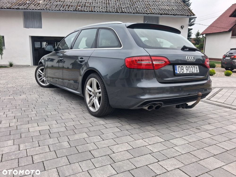Audi A4 Avant 2.0 TDI DPF S line Sportpaket - 4