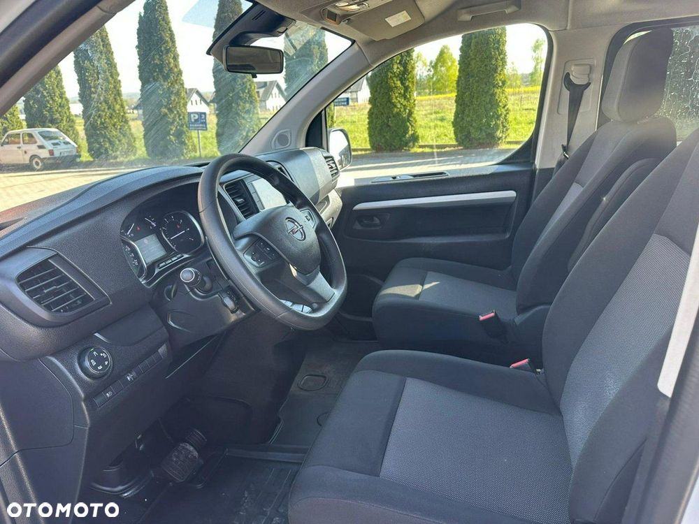 Opel Vivaro - 19